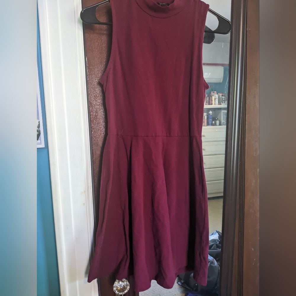 Forever 21 burgundy dress Medium
